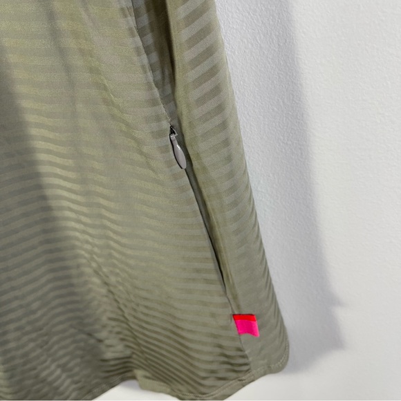 Terry Women’s Sleeveless Active Top Size S Color Olive - Picture 5 of 10